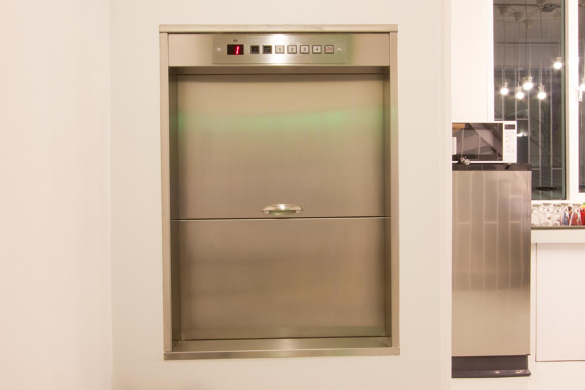 Dumb Waiter